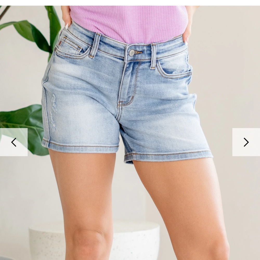 Judy Blue Light Wash Jean Shorts